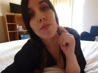 POV: Mi Madrastra me Masturba